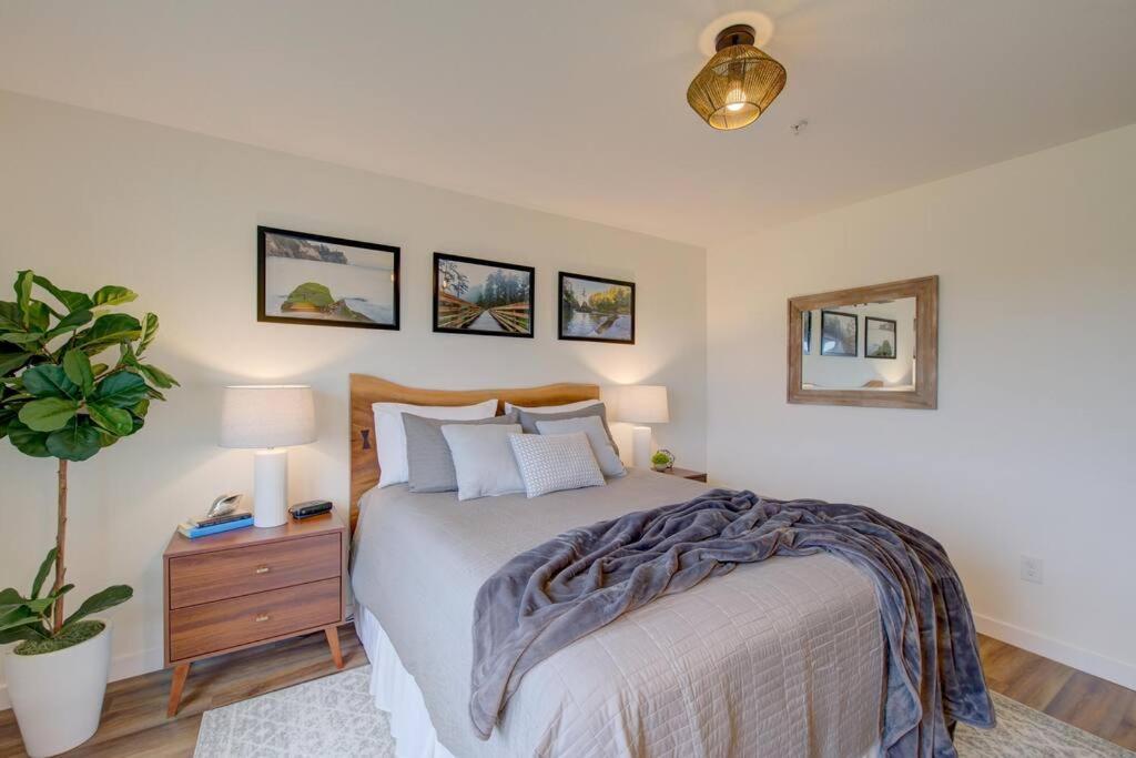 Beach Please-Updated Home With Ocean Views 长滩 外观 照片