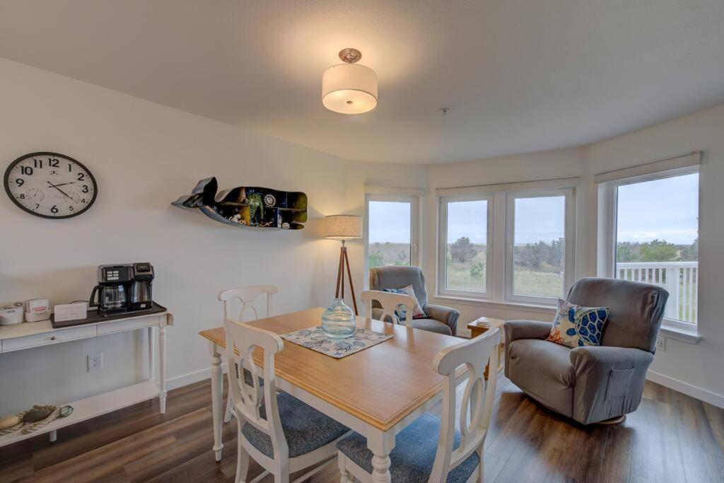 Beach Please-Updated Home With Ocean Views 长滩 外观 照片